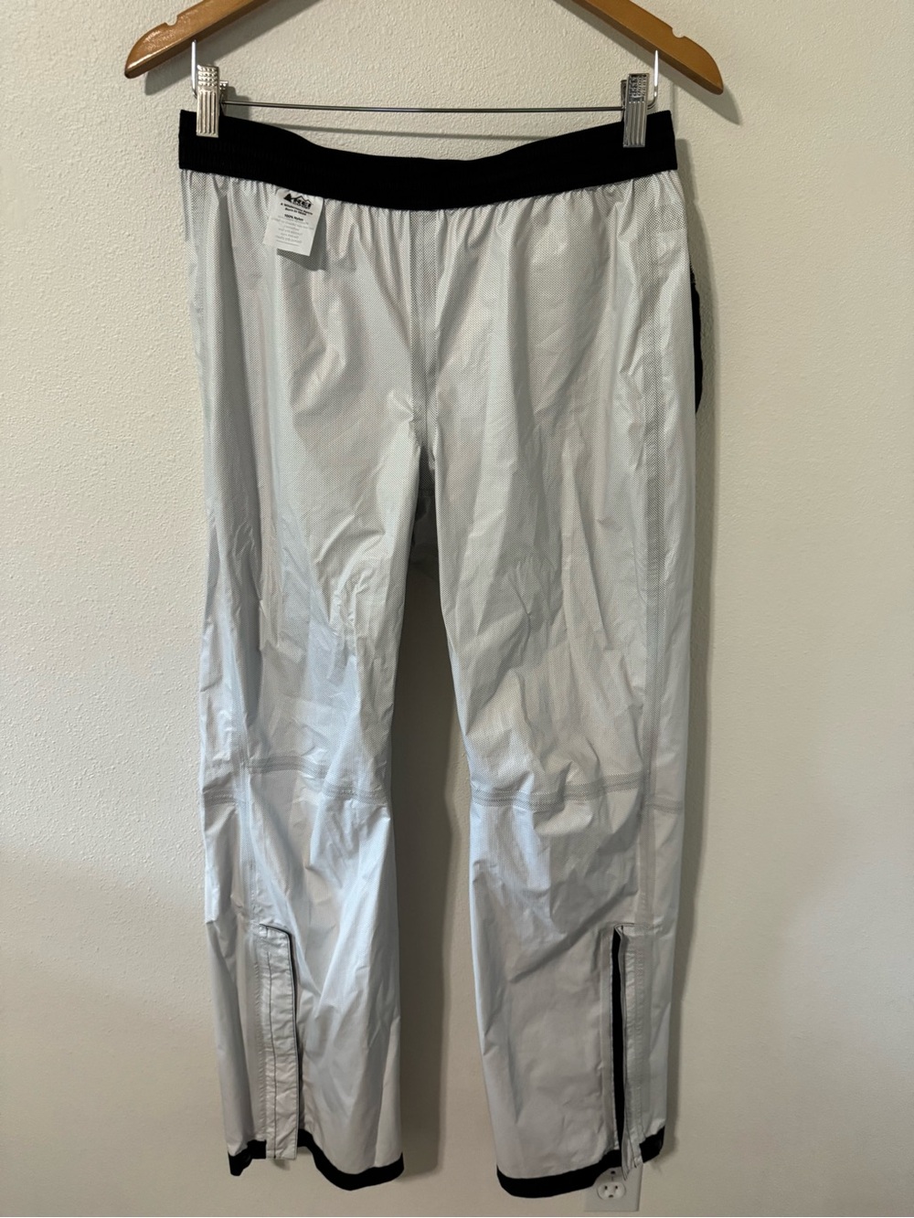 REI Co-op Rainier Rain Pants Black Waterproof Outdoor Hiking 2023-Small - Picture 9 of 13